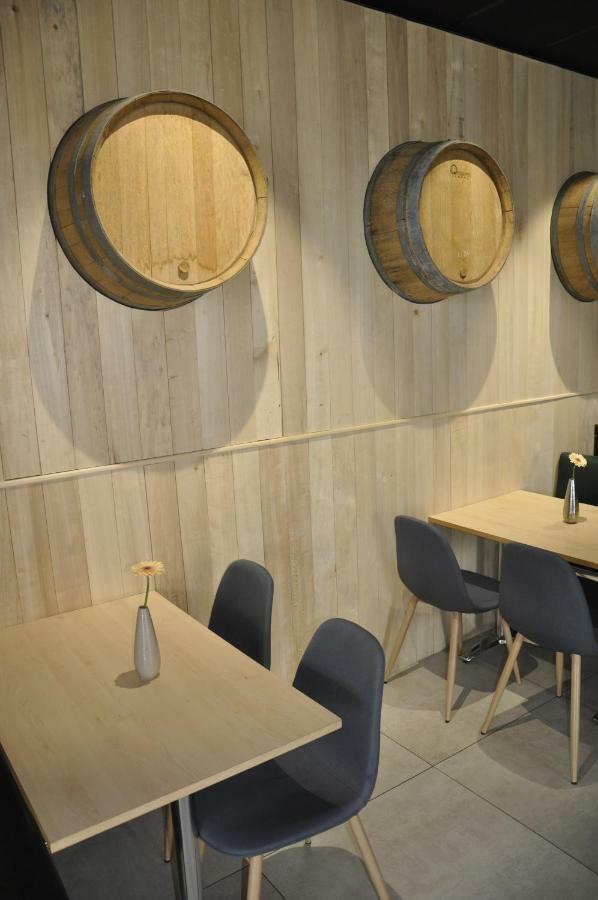Les Tonnelles Hotel Bar-sur-Seine Exterior foto